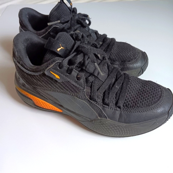 Puma Big Kids Sneakers Shoes Athletic Size 6.5C Black/Orange - Picture 1 of 8